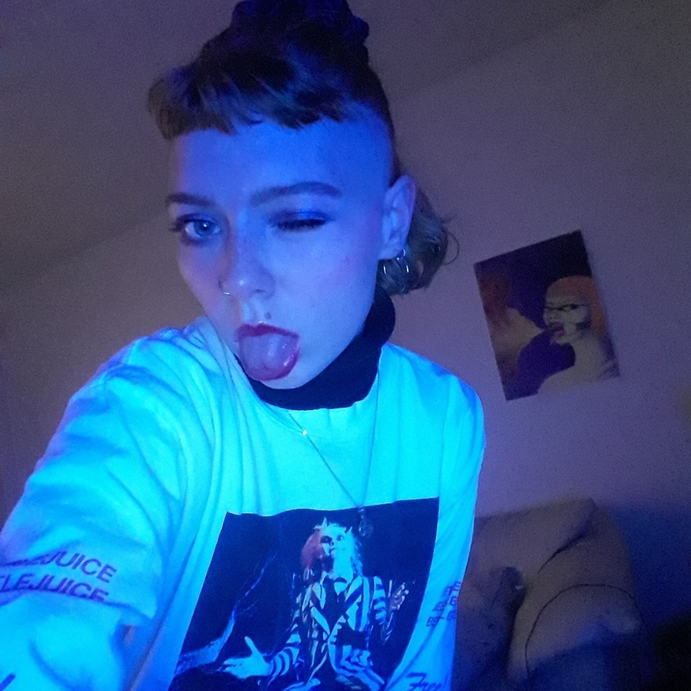 Meet your Posher, Abigail